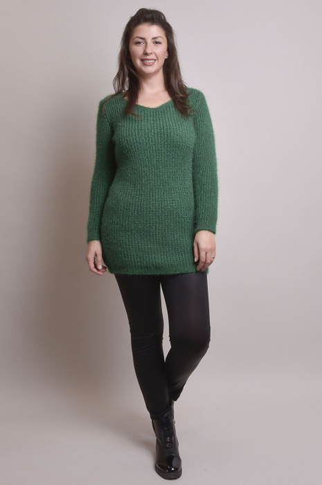 Pulover pufos verde smarald tip rochie [5]