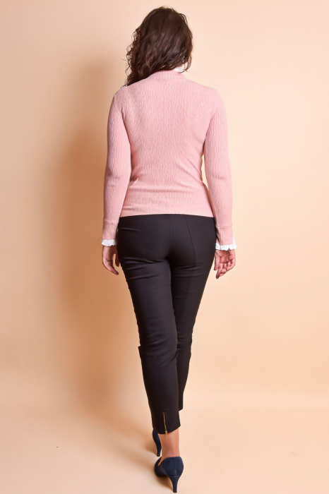 Pulover roz pudrat cu guler si maneci creponate [9]