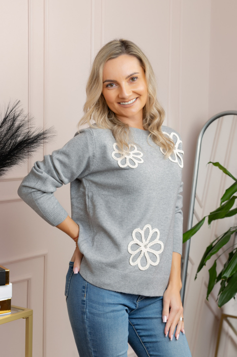 Pulover tricotat cu aplicatii florale Sally - Gri [1]