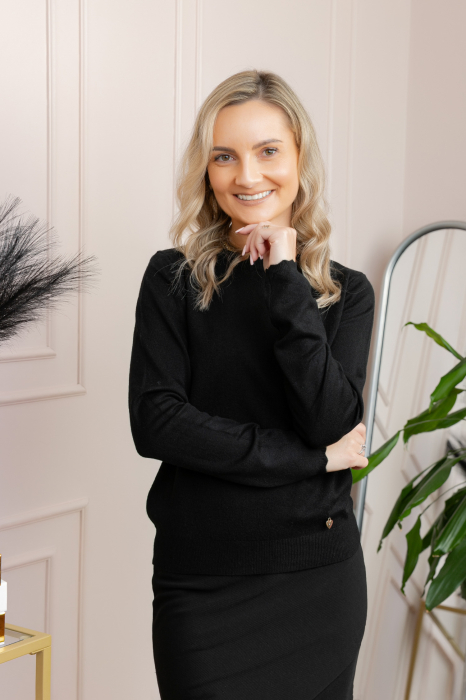 Pulover tricotat fin cu detalii ondulate Caroline - Negru [1]