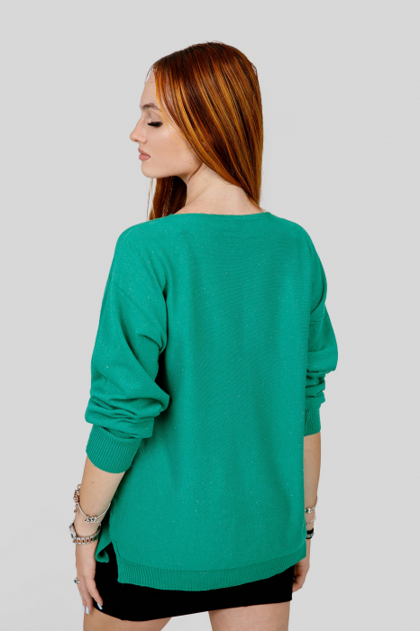 Pulover verde cu fir stralucitor si crepeu lateral [3]