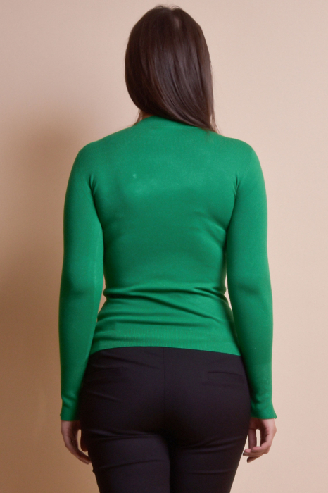 Pulover verde cu nasturi decorativi [4]