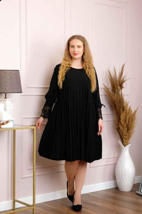 Rochie Amelie plisata neagra cu insertie de dantela [4]