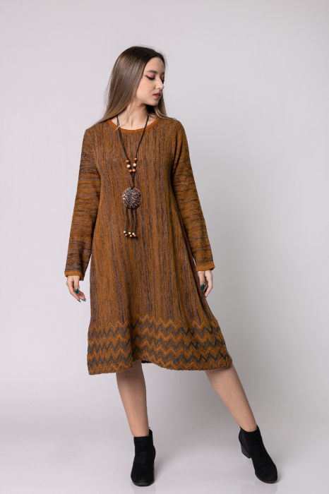 Rochie camel boho chic cu model geometric [3]