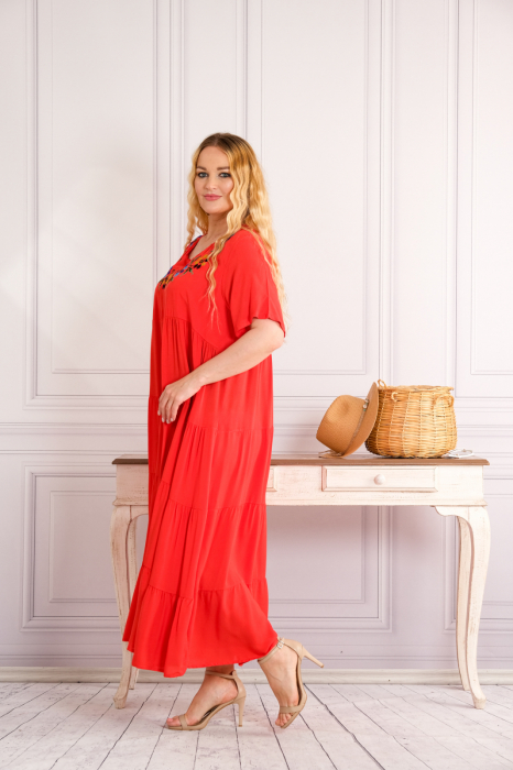 Rochie corai boho chic cu aplicatie florala pe bust [2]