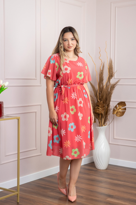 Rochie corai cu imprimeu floral si maneci fluture