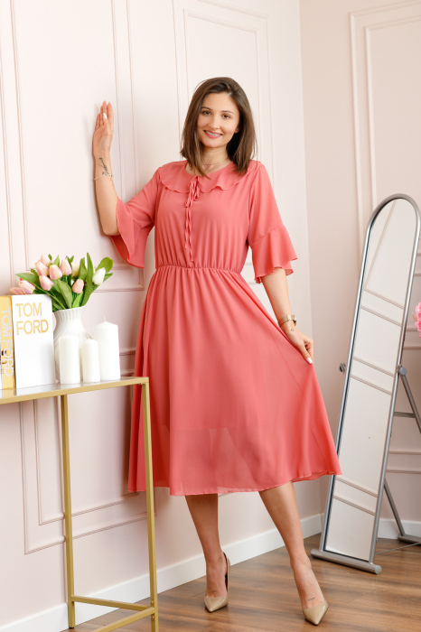 Rochie corai vaporoasa cu elastic in talie si volanas la decolteu Allegra [4]