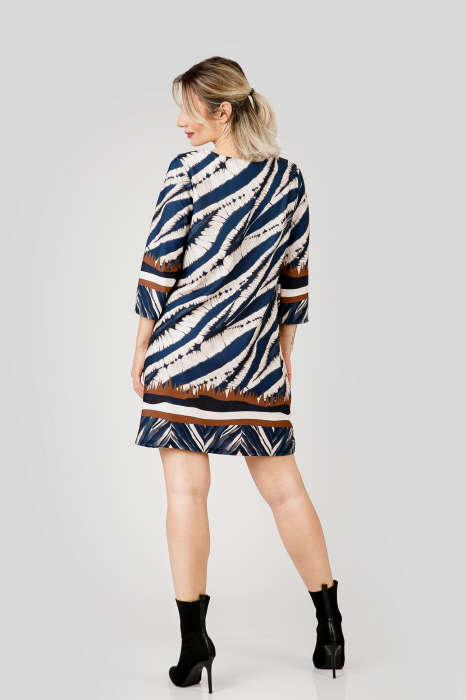 Rochie crem cu imprimeuri albastre si maneci trei sferturi [3]