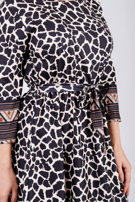 Rochie office cu animal print maro si cordon in talie [3]