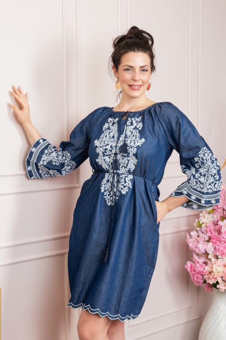 Rochie denim albastra cu motiv floral alb Lavinia [3]