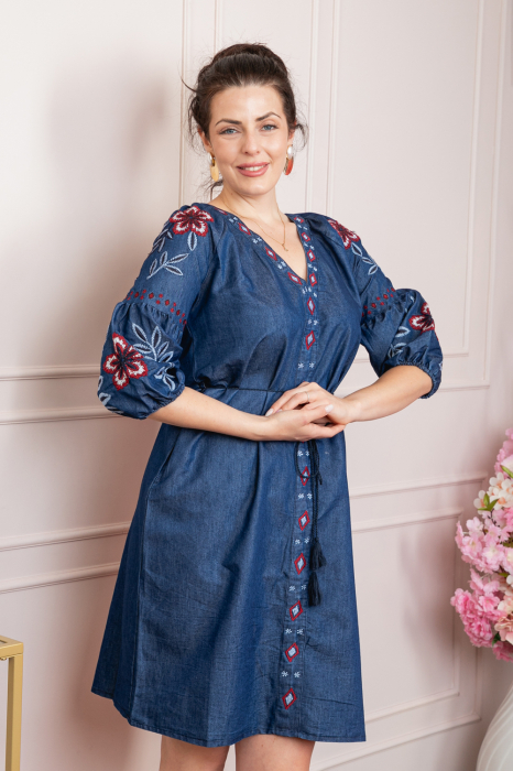 Rochie denim albastra cu motiv floral rosu Nicoleta [3]