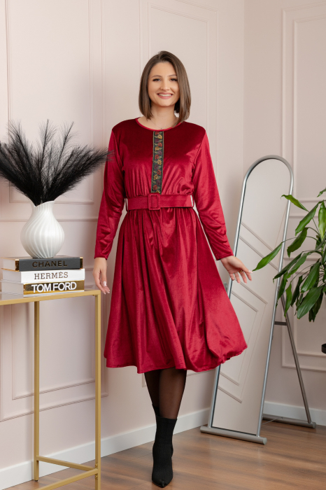 Rochie din catifea Layla cu centura in talie si detaliu boho-floral - Grena [4]
