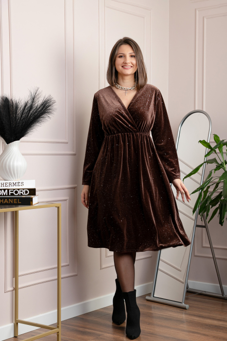 Rochie eleganta din catifea Alexa cu strasuri si croi petrecut - Maro [4]