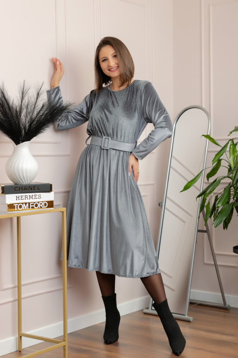 Rochie eleganta Kate din catifea gri cu strasuri si centura in talie