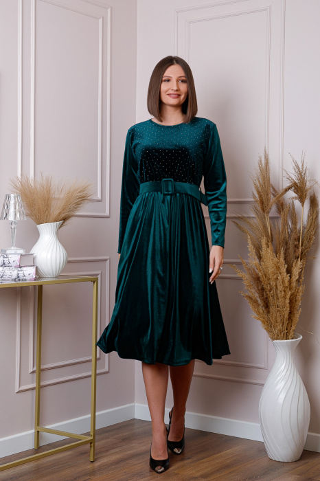 Rochie eleganta Kate din catifea verde cu strasuri si centura in talie