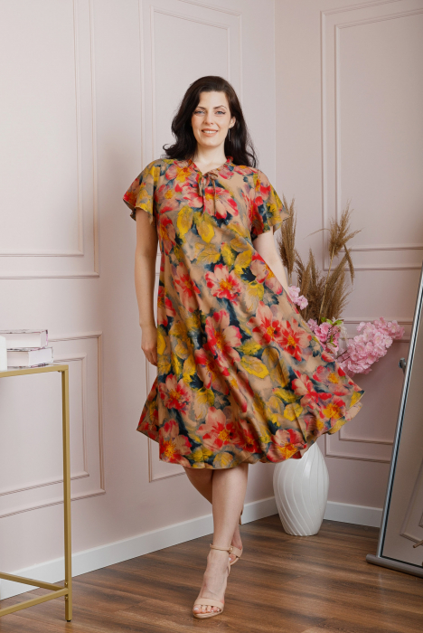 Rochie eleganta Penelope cu baza asimetrica si imprimeu floral - Bej
