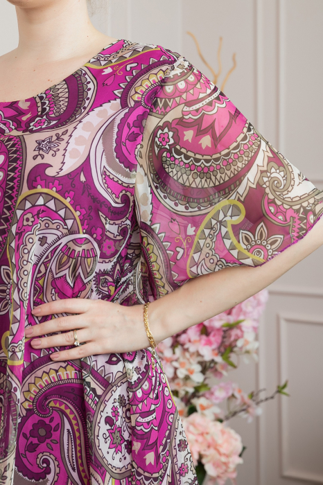 Rochie fuchsia din voal cu imprimeu Paisley si maneci fluture [2]
