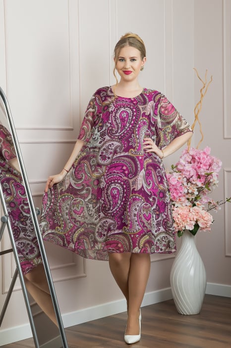 Rochie fuchsia din voal cu imprimeu Paisley si maneci fluture