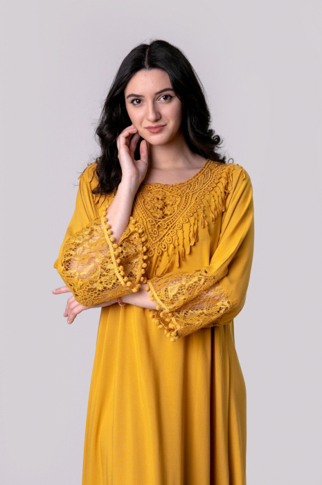 Rochie galben mustar boho chic cu dantela si ciucuri [3]