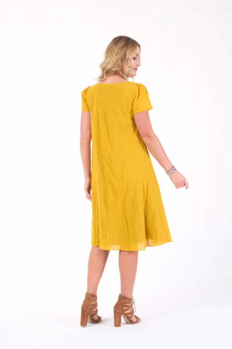 Rochie galbena cu detaliu floral perforat [3]