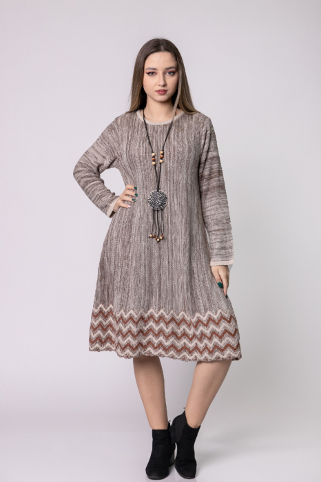 Rochie bej boho chic cu model geometric [3]