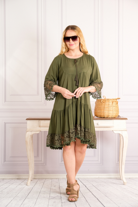 Rochie kaki midi boho chic cu aplicatie din dantela si volane [4]