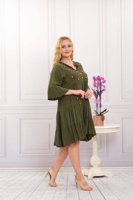 Rochie kaki boho chic cu aplicatie florala cusuta