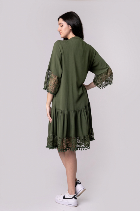 Rochie kaki boho chic cu volane si nasturi [5]