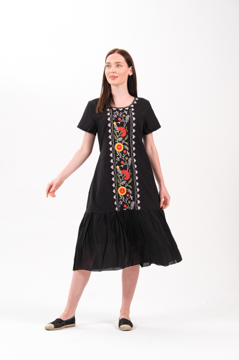 Rochie neagra boho chic cu broderie florala [4]