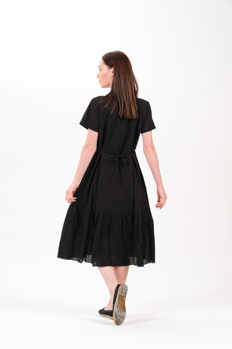 Rochie neagra boho chic cu broderie florala [3]