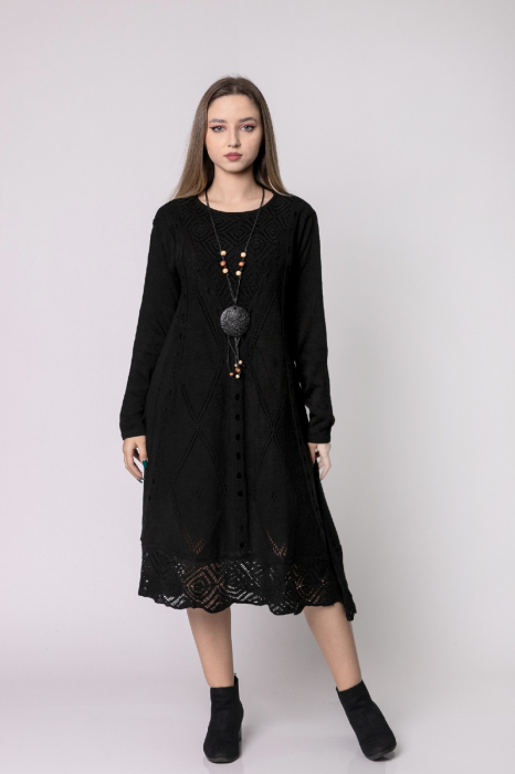 Rochie neagra boho chic cu model tricotat romburi [3]