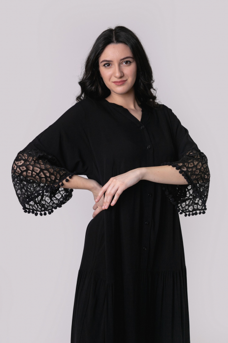 Rochie neagra lunga boho chic cu volane si dantela [3]