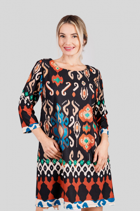 Rochie neagra cu imprimeuri mandala multicolore si maneci trei sferturi [2]