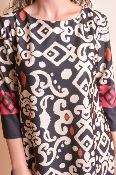 Rochie office neagra cu imprimeu multicolor si maneci trei sferturi [2]