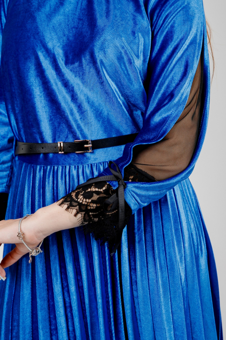 Rochie plisata albastra din catifea cu dantela si curea in talie [2]