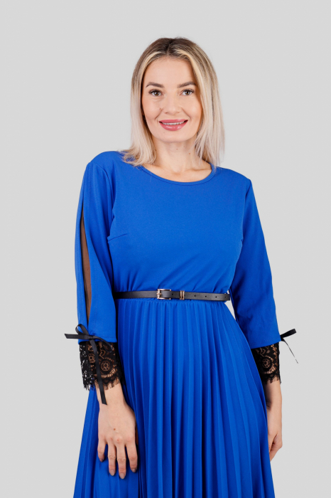 Rochie plisata albastru regal cu dantela si curea in talie [2]