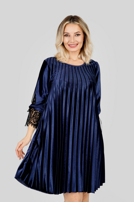 Rochie plisata bleumarin din catifea cu insertie de dantela [3]