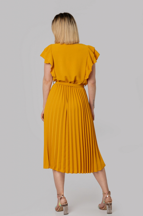 Rochie plisata galben mustar cu volane pe maneci [4]