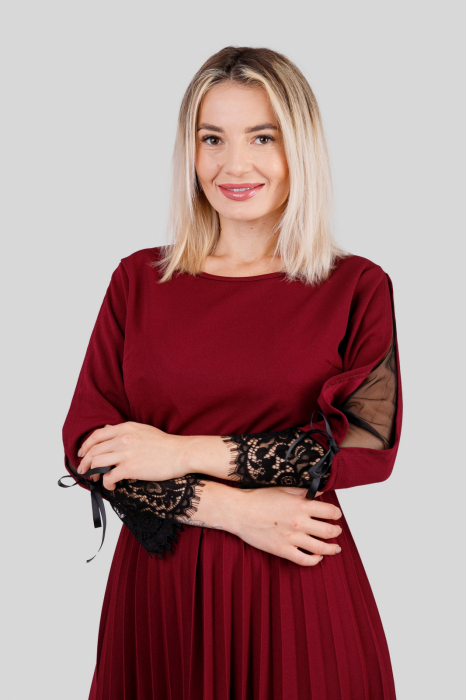 Rochie plisata grena cu dantela si curea in talie [2]