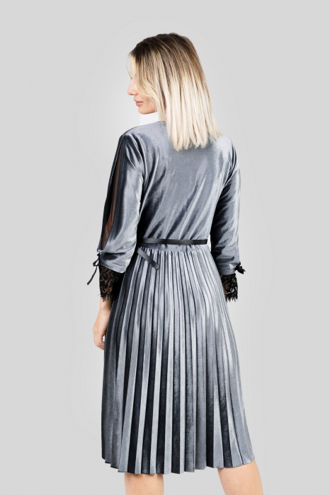 Rochie plisata gri din catifea cu dantela si curea in talie [3]