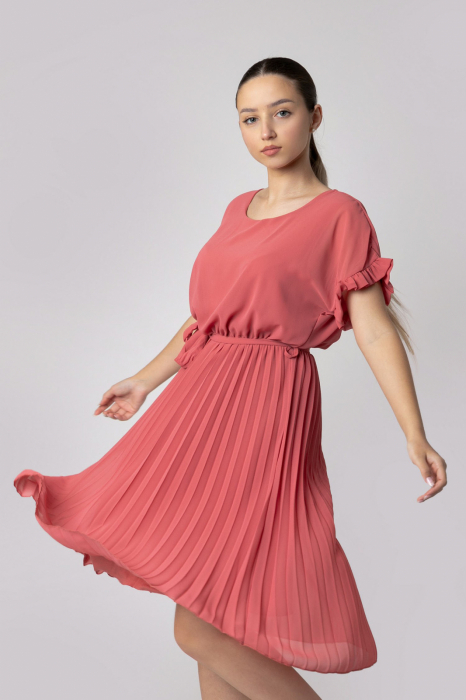 Rochie plisata roz somon cu cordon in talie [4]