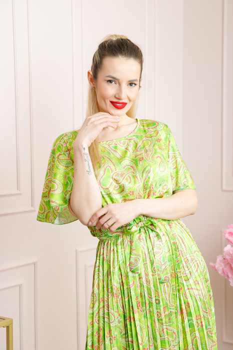 Rochie plisata satinata verde praz cu imprimeuri mandala [3]