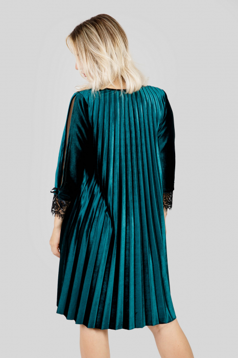 Rochie plisata verde din catifea cu insertie de dantela [4]
