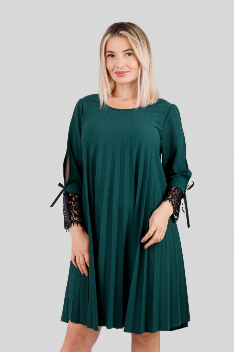 Rochie plisata verde cu insertie de dantela [2]