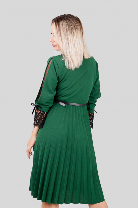 Rochie plisata verde smarald cu dantela si curea in talie [4]
