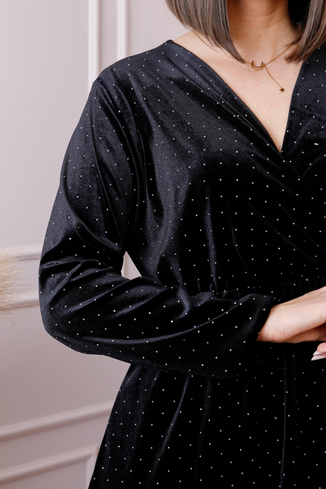 Rochie plus size Eveline din catifea neagra cu strasuri [2]