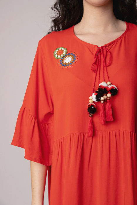 Rochie rosie boho chic cu volane si maneci largi [2]