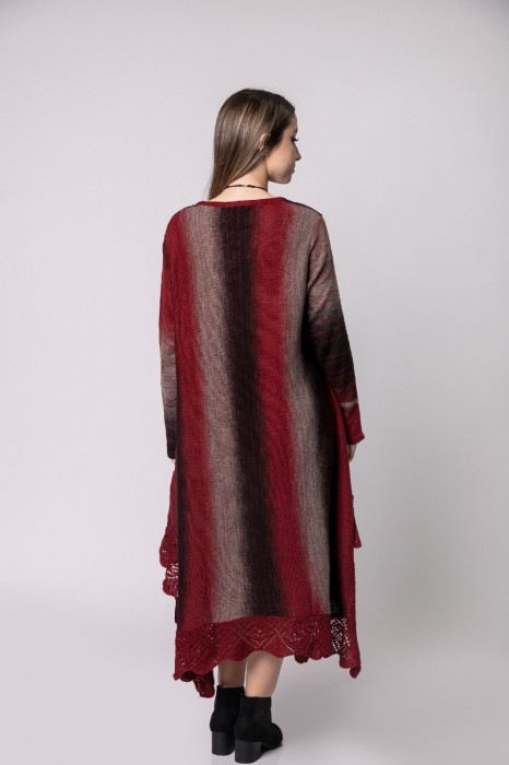 Rochie rosie boho chic tricotata cu baza asimetrica [4]