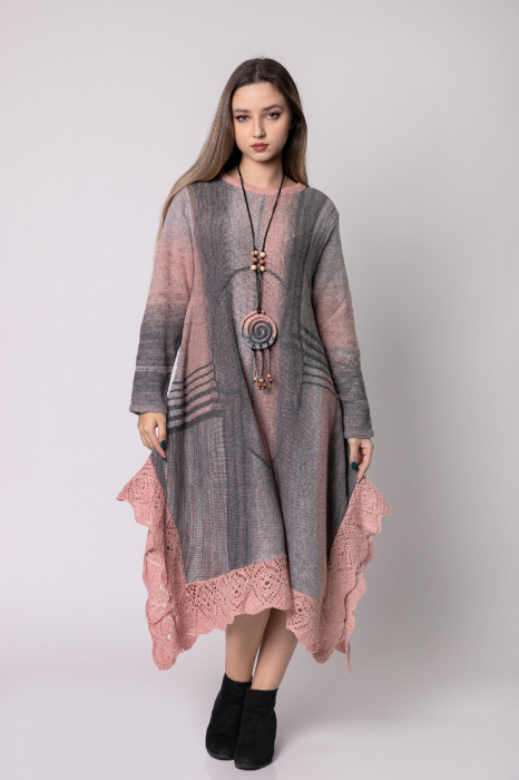 Rochie roz boho chic tricotata cu baza asimetrica [3]