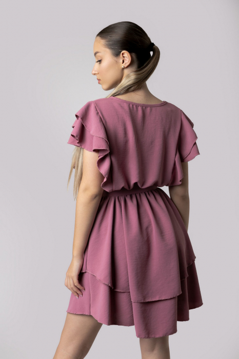 Rochie roz cu volane si centura in talie [3]